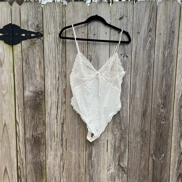 NWT Victorias Secret Lingerie Very Sexy Modal Lace Plunge Bodysuit Sz La… - Picture 6 of 15